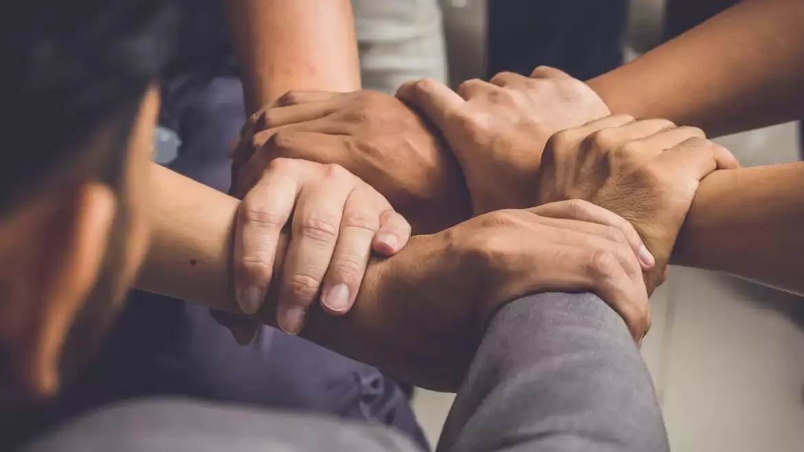 Moški Krog: Prostor za moč, iskrenost in bratstvo