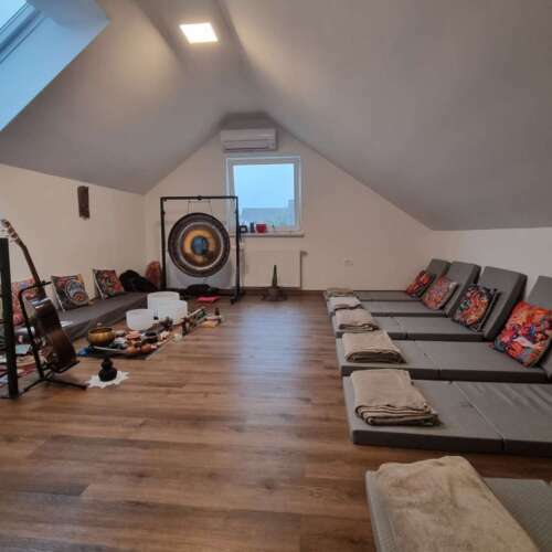 Zvočne kopeli: Potovanje v globoko sprostitev